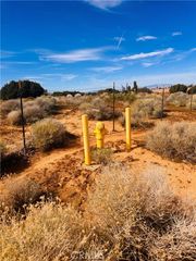 22 West Ave O8, Palmdale, CA 93551