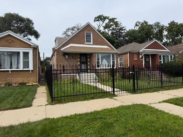 9748 S Ellis Avenue, Chicago, IL 60628