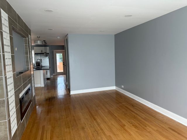 9748 S Ellis Avenue, Chicago, IL 60628