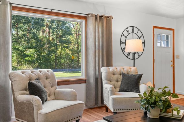 5521 Tuttle Hill Road, Ypsilanti, MI 48197