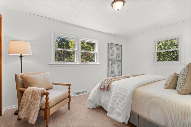5521 Tuttle Hill Road, Ypsilanti, MI 48197