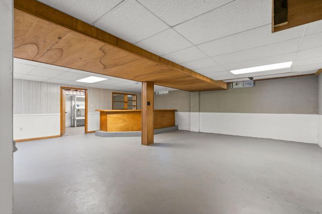 5521 Tuttle Hill Road, Ypsilanti, MI 48197