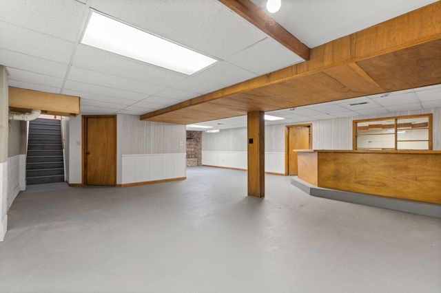 5521 Tuttle Hill Road, Ypsilanti, MI 48197