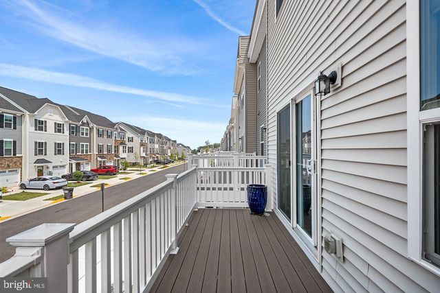 46269 MOUNT KELLOGG TER, Sterling, VA 20164