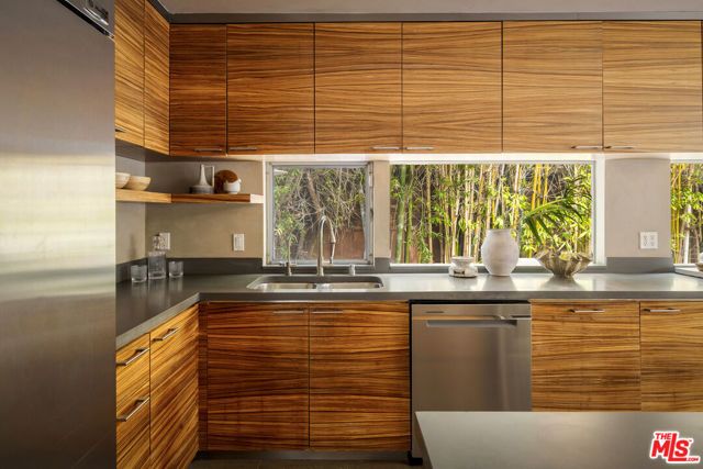 1126 Indiana Avenue, Venice (los Angeles), CA 90291