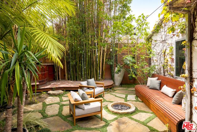 1126 Indiana Avenue, Venice (los Angeles), CA 90291