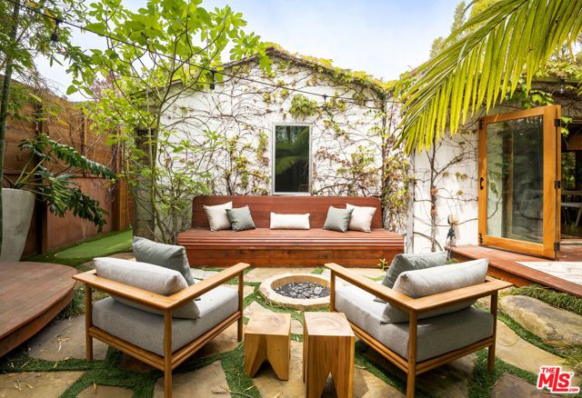 1126 Indiana Avenue, Venice (los Angeles), CA 90291