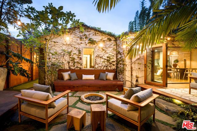 1126 Indiana Avenue, Venice (los Angeles), CA 90291