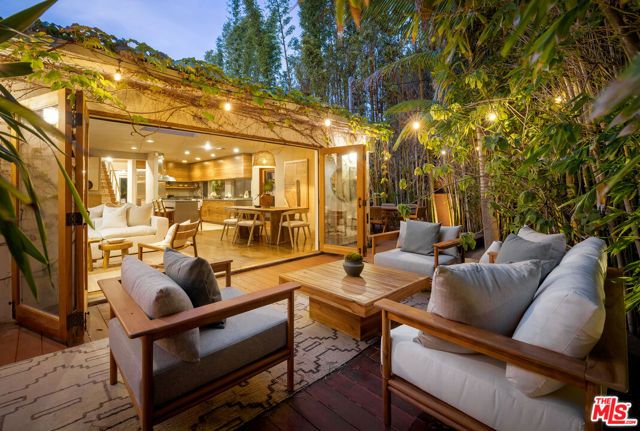 1126 Indiana Avenue, Venice (los Angeles), CA 90291