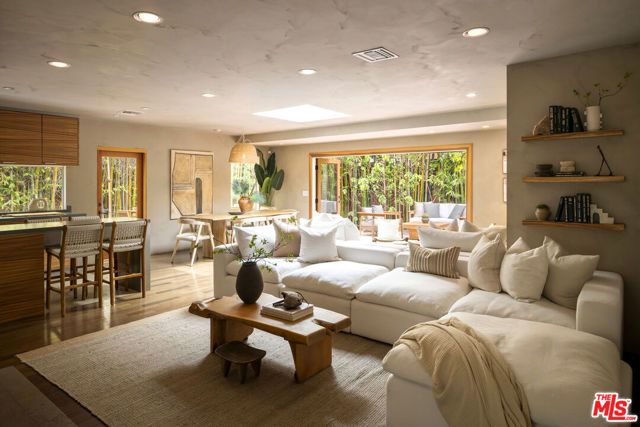 1126 Indiana Avenue, Venice (los Angeles), CA 90291