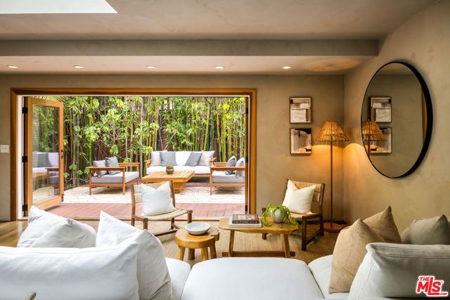 1126 Indiana Avenue, Venice (los Angeles), CA 90291