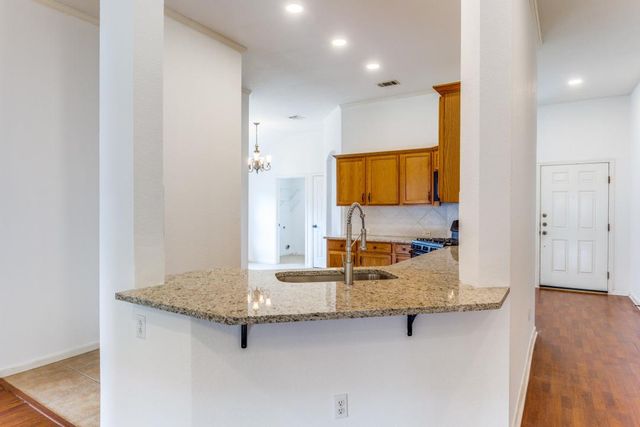 648 Columbine Ave, Cedar Park, TX 78613