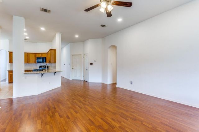 648 Columbine Ave, Cedar Park, TX 78613