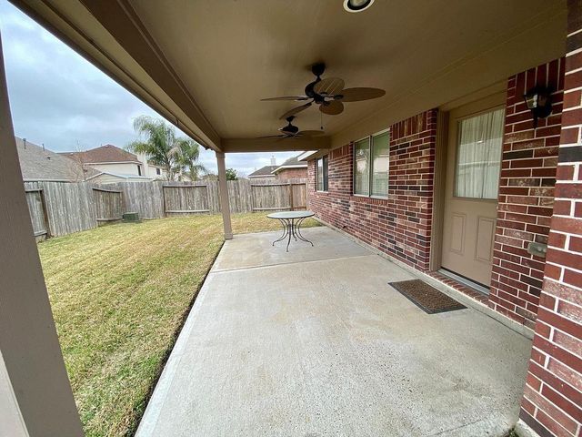3804 Oak Bent Drive, Pearland, TX 77581