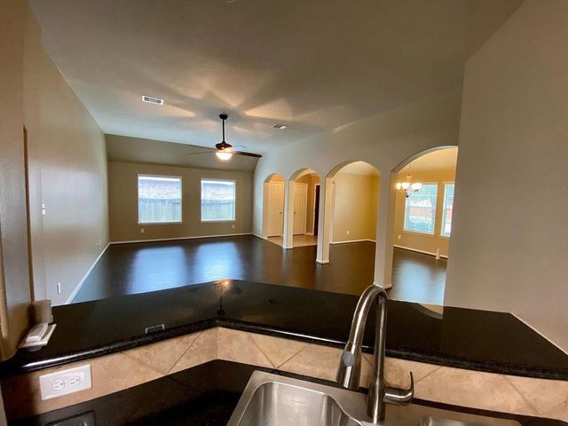 3804 Oak Bent Drive, Pearland, TX 77581