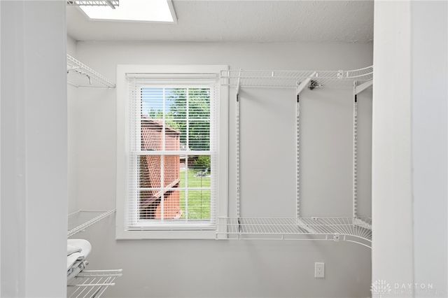 1652 Ridgeway Drive, Springfield, OH 45506