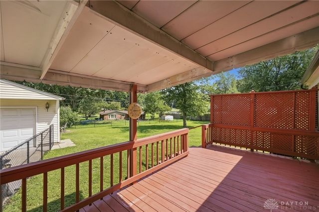 1652 Ridgeway Drive, Springfield, OH 45506