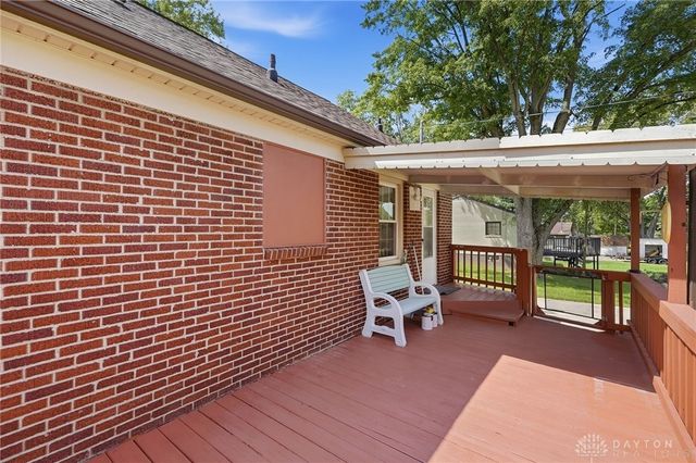1652 Ridgeway Drive, Springfield, OH 45506