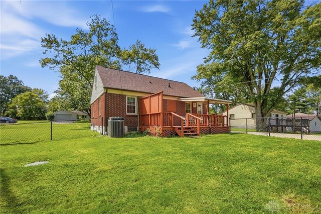 1652 Ridgeway Drive, Springfield, OH 45506
