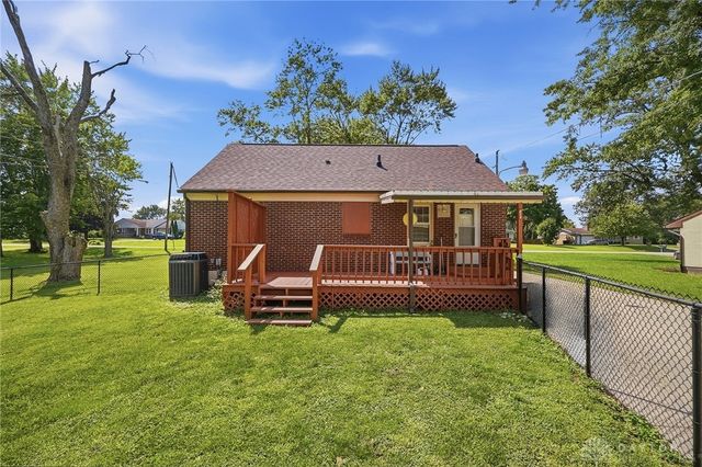 1652 Ridgeway Drive, Springfield, OH 45506
