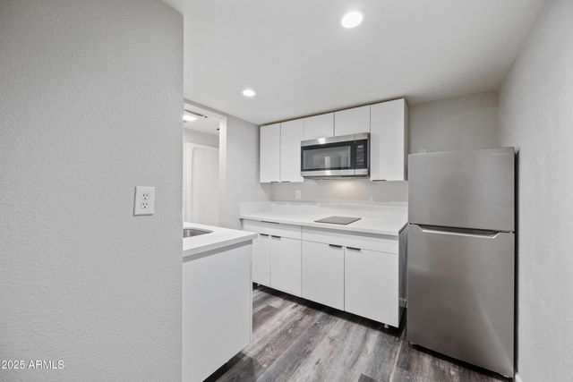 3025 N 32nd Street 11, Phoenix, AZ 85018