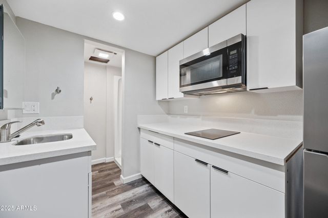 3025 N 32nd Street 11, Phoenix, AZ 85018