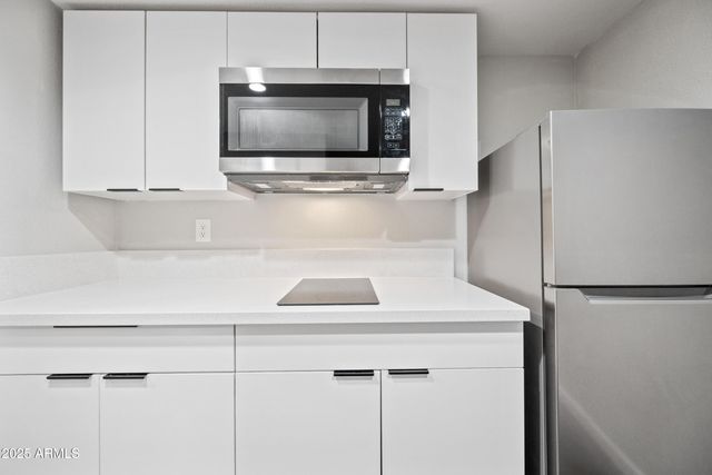 3025 N 32nd Street 11, Phoenix, AZ 85018