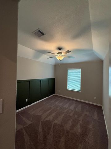 1562 Ancient Oak Lane, Conroe, TX 77301