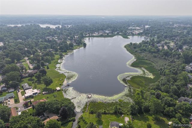 VL Delphine Drive, Holly, MI 48442