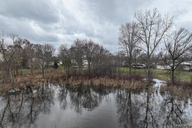 VL Delphine Drive, Holly, MI 48442