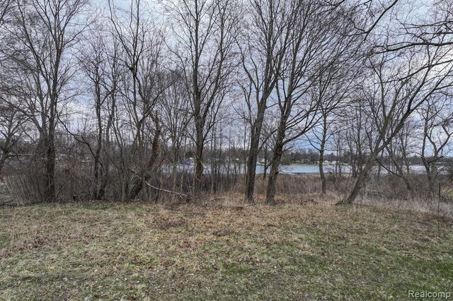 VL Delphine Drive, Holly, MI 48442