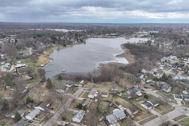 VL Delphine Drive, Holly, MI 48442