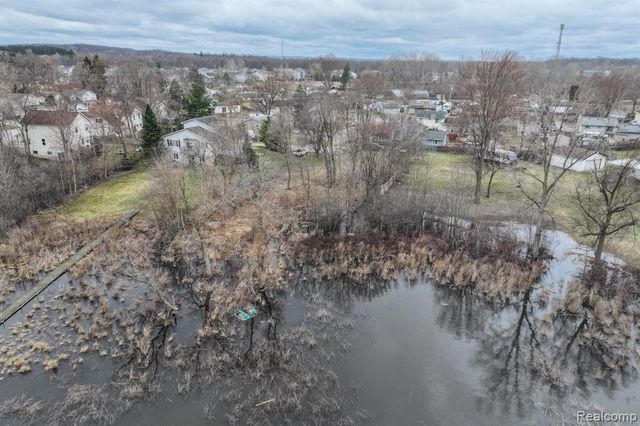 VL Delphine Drive, Holly, MI 48442