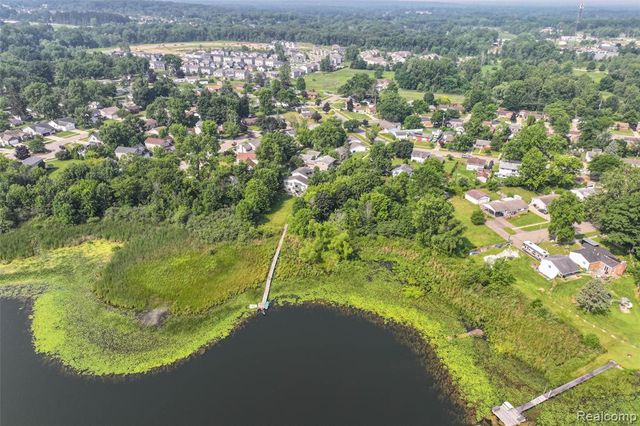 VL Delphine Drive, Holly, MI 48442