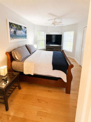 402 SE Strait Avenue, Port St. Lucie, FL 34983