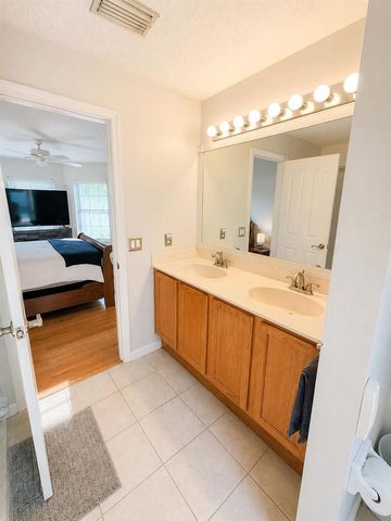 402 SE Strait Avenue, Port St. Lucie, FL 34983