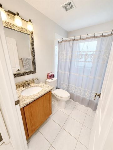 402 SE Strait Avenue, Port St. Lucie, FL 34983