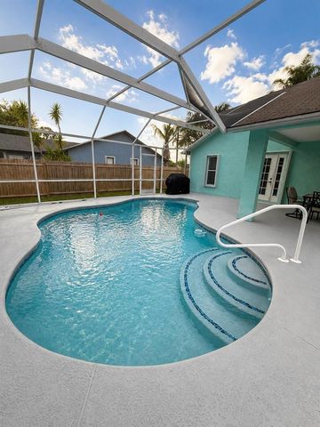 402 SE Strait Avenue, Port St. Lucie, FL 34983