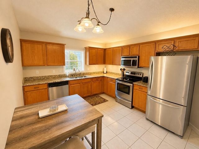 402 SE Strait Avenue, Port St. Lucie, FL 34983