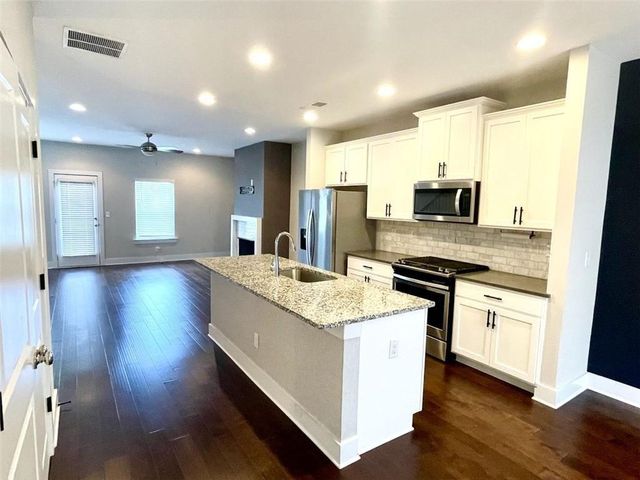 3796 Oxford Circle, Doraville, GA 30340