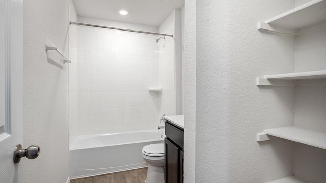 320 Timbo DR, Jarrell, TX 76537