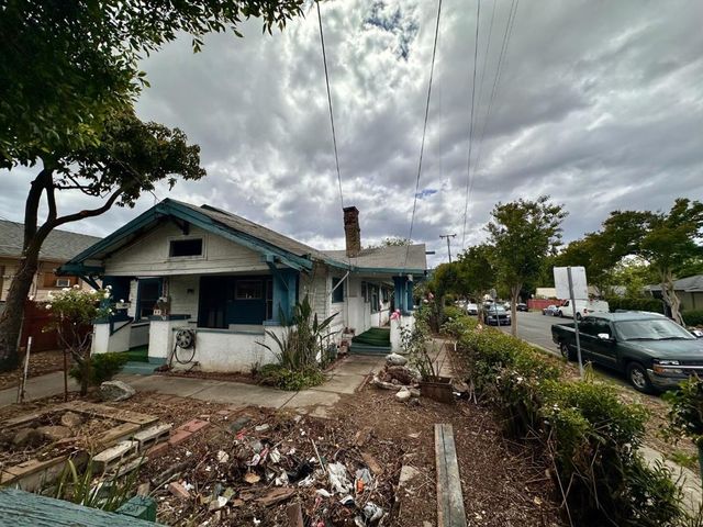 1001 S 10th Street, San Jose, CA 95112