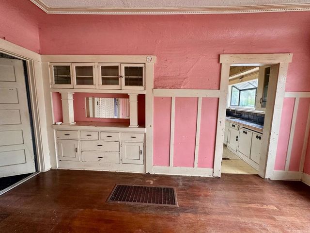 1001 S 10th Street, San Jose, CA 95112
