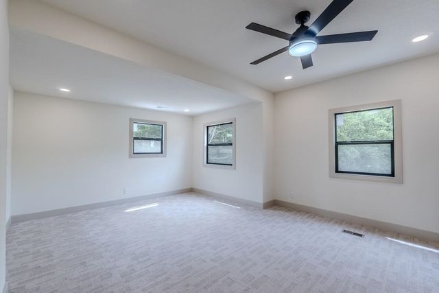 215 W Harrington, Augusta, KS 67010