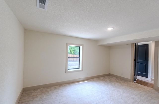 215 W Harrington, Augusta, KS 67010