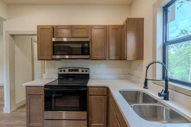 215 W Harrington, Augusta, KS 67010