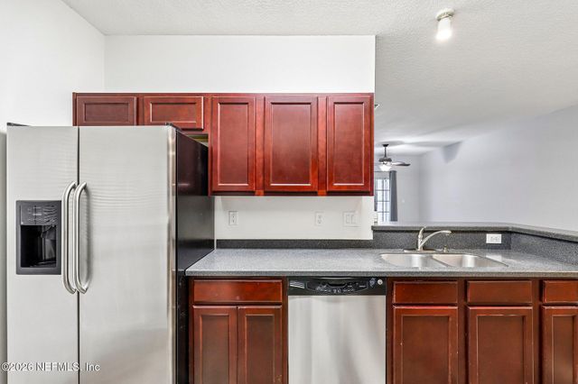 4998 KEY LIME Drive 106, Jacksonville, FL 32256