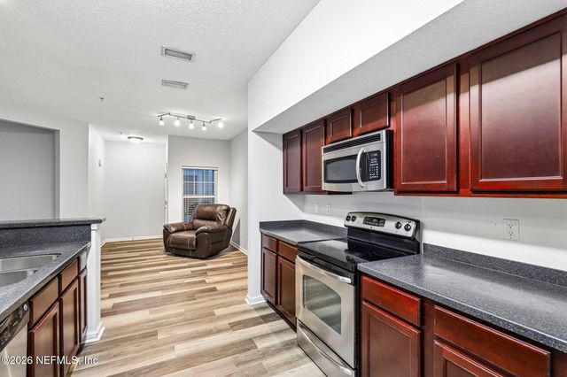 4998 KEY LIME Drive 106, Jacksonville, FL 32256