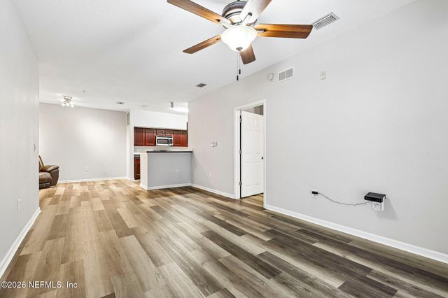 4998 KEY LIME Drive 106, Jacksonville, FL 32256