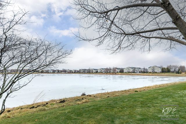 651 Hawley Drive, Oswego, IL 60543